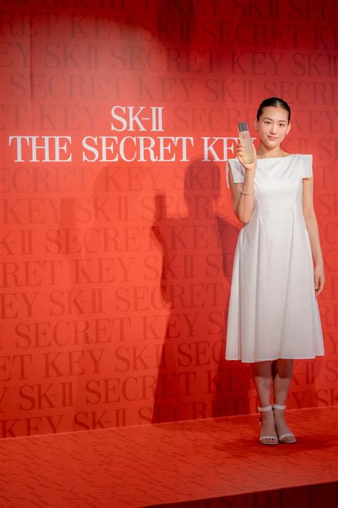 綾瀬はるか 美肌の秘訣を大公開 「sk Ii シークレットキーハウス」オープン記念イベントに登場 Tokyo Now