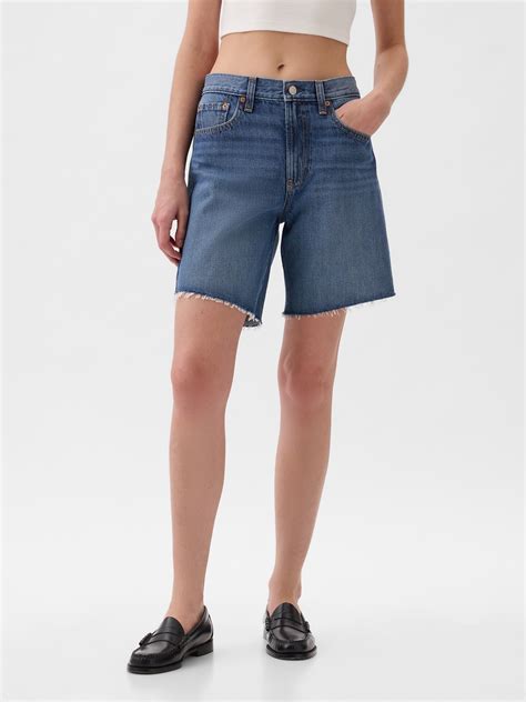 8 Mid Rise 90s Loose Denim Bermuda Shorts Gap