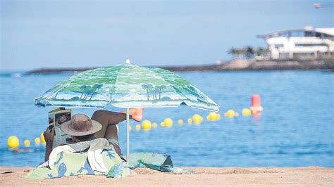 TRUCOS PLAYA Nunca te quemes más al sol las nuevas sombrillas que