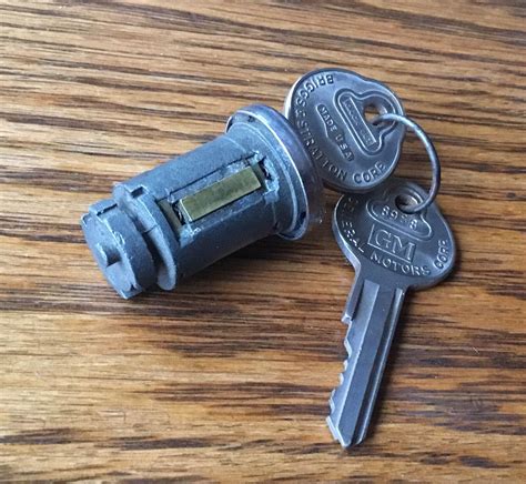 1930s 1940s Gm Spare Tire Lock Cyl W Briggs Keys Vtg Nos Car Pickup Ebay