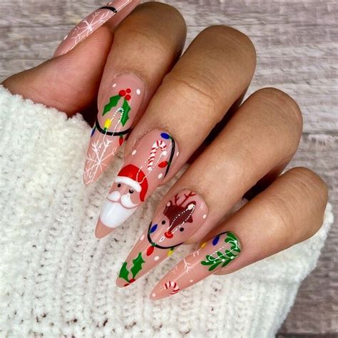 40 Festive Christmas Nail Designs To Get You Into The Holiday Spirit