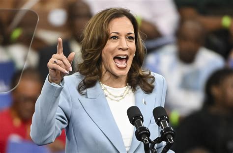 Kamala Harris Elige Contrarreloj A Su Candidato A Vicepresidente