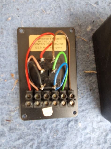 Qed Vintage 2 Way Monosingle Speaker Switching Unit Ebay