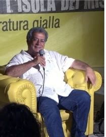 Gavino Zucca Presenta Giallo Sulla Riviera Del Corallo Sardegna Reporter