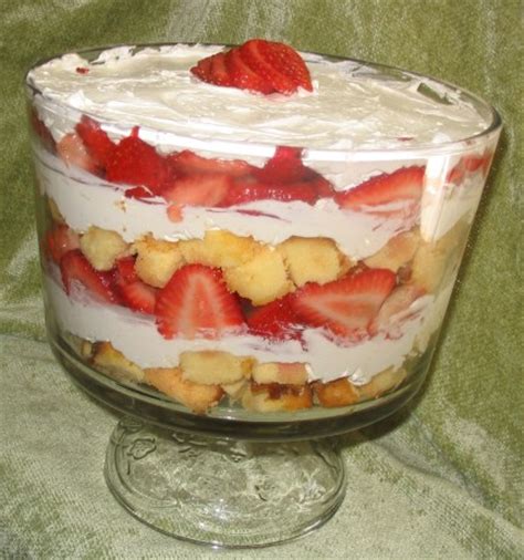 Easy Strawberry Cheesecake Trifle Recipe Food