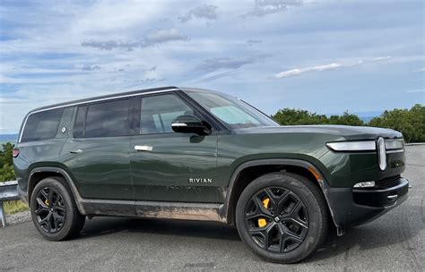 Rivian R1s First Drive The First 3 Row Electric Suv Is Here A Girls