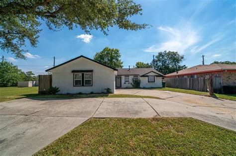 3911 Tiffany Dr Houston Tx 77045 Mls 37912564 Redfin