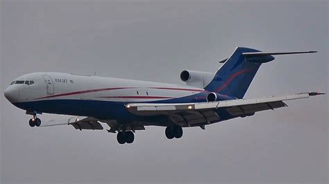 Usa Jet Airlines B F N Us Landing At Willow Run Airport