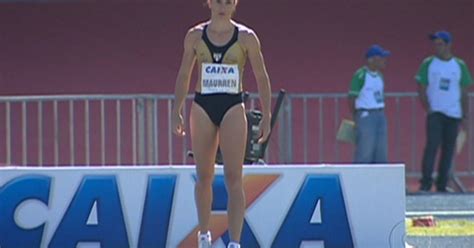 Bom Dia Brasil Maurren Maggi é medalha de ouro no salto em distância