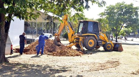 Saae inicia desassoreamento no lago do Parque Ecológico em Indaiatuba