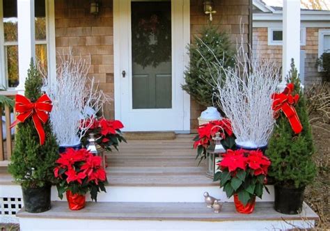 50 Best Outdoor Christmas Decorations For 2021