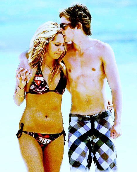 Zashley - Zac Efron & Ashley Tisdale Fan Art (2154901) - Fanpop