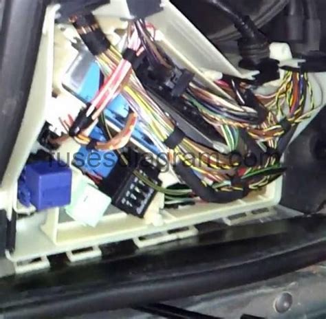 Locations Of Fuses And Relays Bmw 325ci