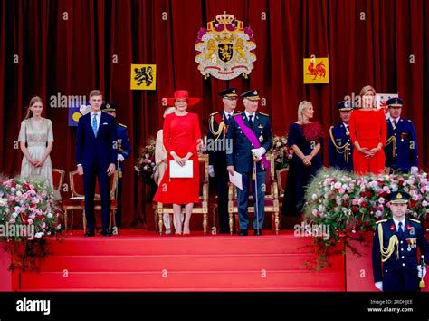 Brussel Belgien St July King Filip Queen Mathilde Prince