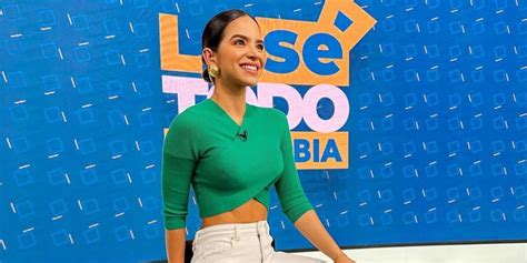 Mafe Romero Presentadora Lo Sé Todo Video Pecho Al Aire Canal 1