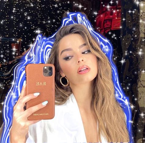 Addison Rae Selfie Phone Cape Clothing Telephone Mobile Phones Selfies