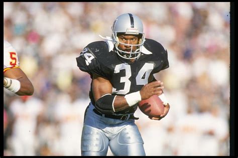 Bo Jackson Selected First In 1986 Nfl Draft Today In Sports History