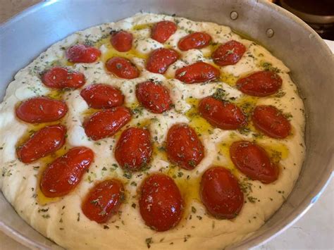 Focaccia Pugliese La Ricetta Semplice Ma Insuperabile