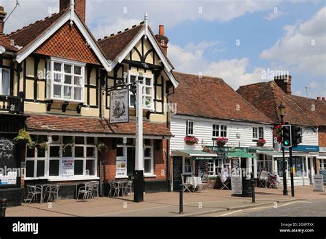 Headcorn george and dragon hi-res stock photography and images - Alamy