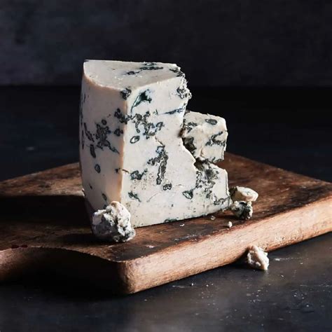 13 Best Vegan Blue Cheese Brands