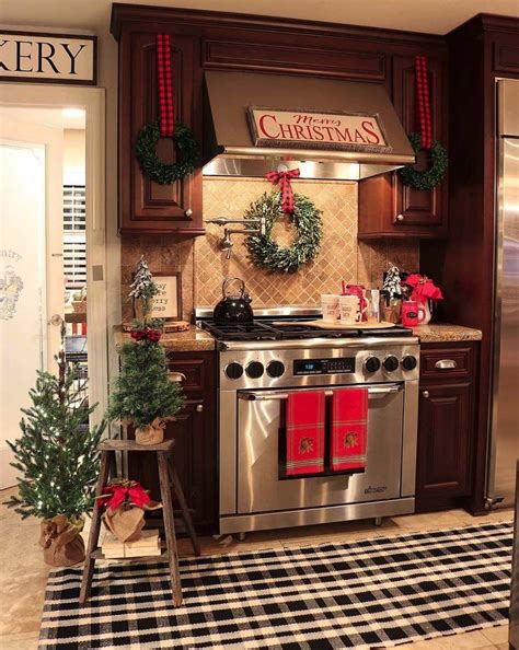 40 Cozy And Wonderful Rustic Farmhouse Christmas Decorating Ideas