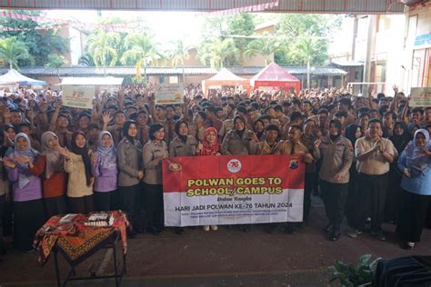 Kasubbag Watpers Sdm Polres Kudus Akp Juminah Menjadi Pembina Upacara