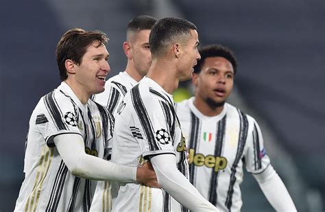 Champions League Cristiano Ronaldo Strikes As Juventus Beat Dynamo