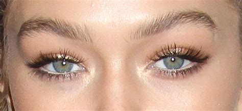 Youve Got To See This Genius Eyeliner Trick On Gigi Hadid Close Up