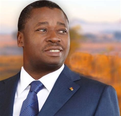 Faure Gnassingbé sa biographie son parcours sa vision