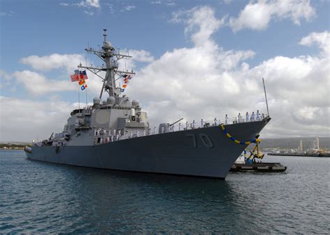 Naval Photos: USS Hopper (DDG 70)