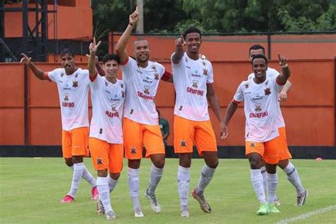 Flamengo contrata centroavante Carlinhos do Nova Iguaçu flamengo ge