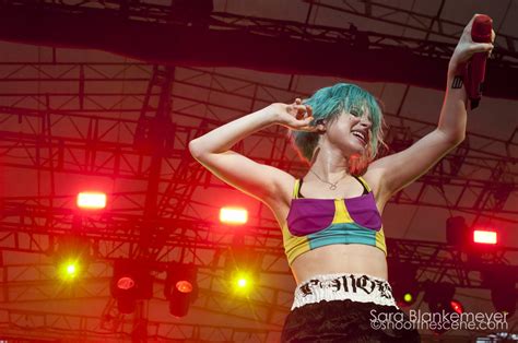 2000x1328 Free Computer Hayley Williams Coolwallpapersme