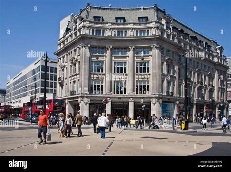 Oxford Circus London Hi Res Stock Photography And Images Alamy