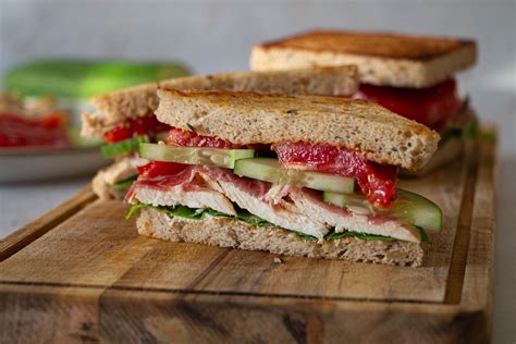 Sandwich au Poulet et Légumes Casserole Chocolat