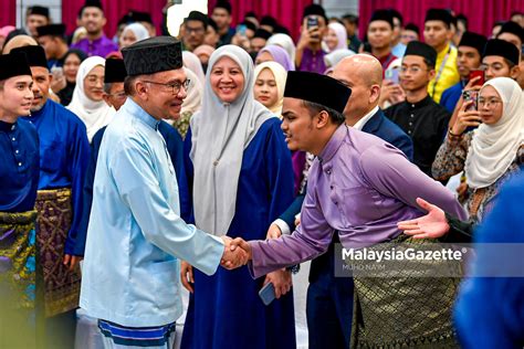 Anwar Ibrahim Sesi Dialog Bersama Mpp Uitm Se Malaysia