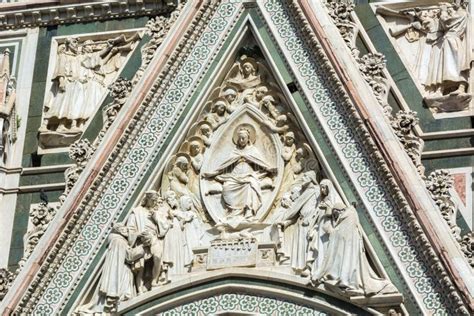 Fragmento De La Fachada De La Catedral De Santa María Del Fiore Imagen