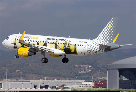 Ec Lvp Vueling Airbus A Wl Photo By Manuel Del Amo Id