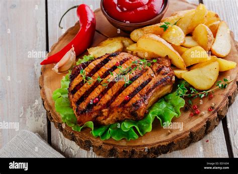 Steak Und Kartoffeln Stockfotos Und Bilder Kaufen Alamy