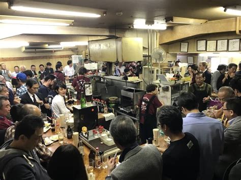 【東京・大衆酒場の名店】渋谷に復活！「立呑 富士屋本店」のカウンターで伝説の立ち飲みを楽しむ噺 酒噺│もっとお酒が楽しくなる情報サイト