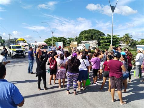 Bloqueo Parcial De La Portillo Exigen Transporte Habitantes De La