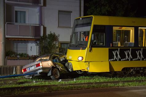 Am Donnerstagabend Ist In Stuttgart Zuffenhausen Ein J Hriger