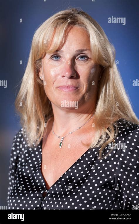 Sarah Bartlett Hi Res Stock Photography And Images Alamy