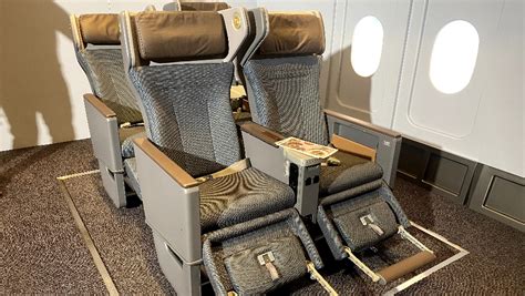 First Look Cathay Pacifics New Premium Economy Seats Business Traveller