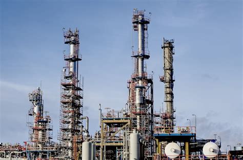 oil refinery plant pictures