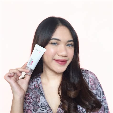 Review Joylab Skintone Moisture Tint Moisturizer Sesuai Skintone