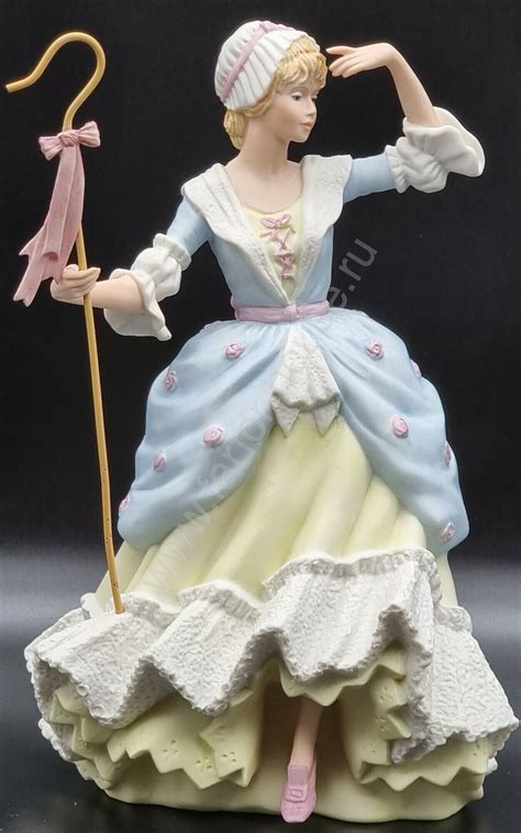 Фарфоровая статуэтка девушки "Little Bo-Peep", Wedgwood
