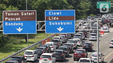 Polisi Berlakukan One Way Di Jalur Puncak Arah Jakarta Pukul Wib