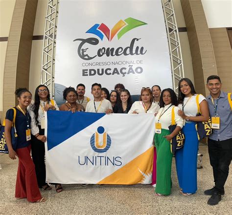 Unitins Acadêmicos de Letras e Pedagogia apresentam pesquisas em