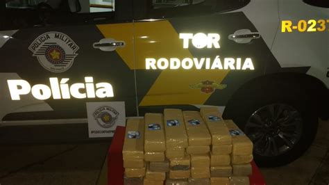 Polícia Rodoviária apreende 28 tijolos de maconha durante abordagem em