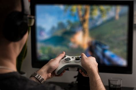 From Noob to Pro: Steps to Enhance Your FPS Skills | Worlds Coolest Nerd